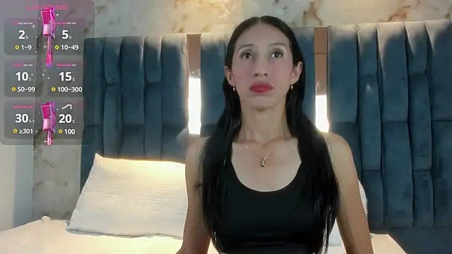 RoseTaylor   online show from December 13, 5:38 am