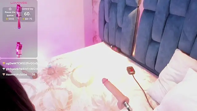 Snapshot of RoseTaylor__ chatting on January 21, 9:13 am RoseTaylor online show from January 21, 9:13 am