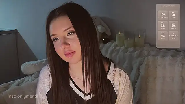 Snapshot of MENNDI chatting on December 4, 9:29 am MENNDI online show from December 4, 9:29 am