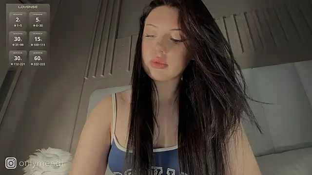 Snapshot of MENNDI chatting on September 20, 6:03 am MENNDI online show from September 20, 6:03 am