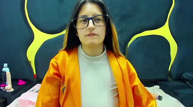 GiaRoussel online show from February 12, 7:35 pm