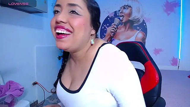 cristal horny19 online show from June 9, 3:07 am