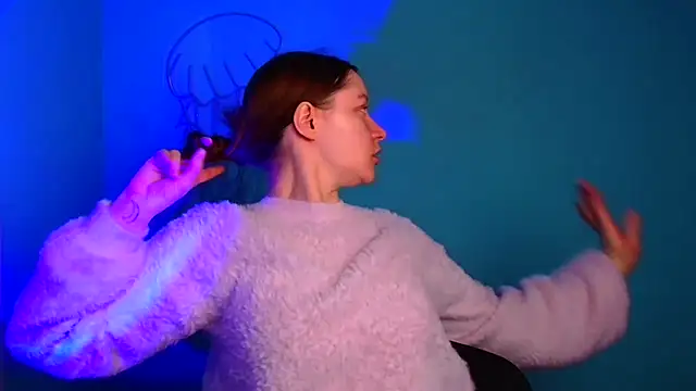 Fantasy July online show from January 9, 6:48 am