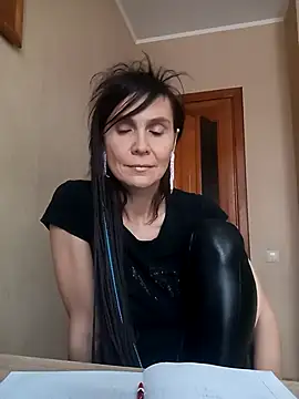 Francenia lolis online show from February 13, 7:15 am