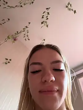 Snapshot of -Sexy_Barbie- chatting on October 27, 2:37 am -Sexy Barbie- online show from October 27, 2:37 am