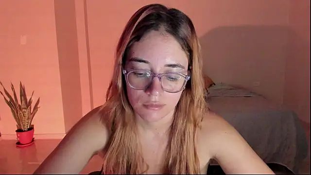 atenas 05  online show from March 15, 9:26 am