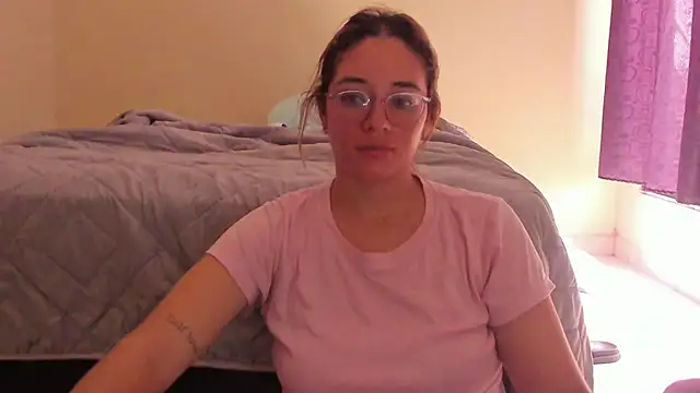 atenas 05  online show from May 3, 2:56 pm