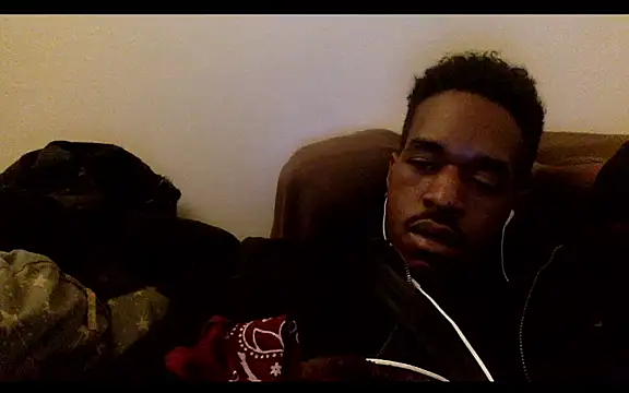 Snapshot of POPAYE972 chatting on November 21, 9:57 pm POPAYE972 online show from November 21, 9:57 pm