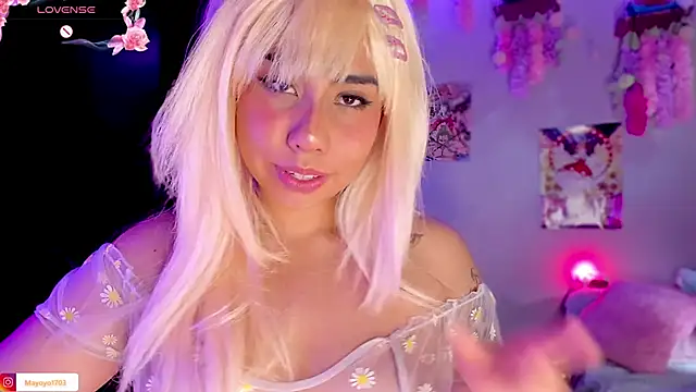 Snapshot of kiki_cavilll chatting on March 22, 3:53 pm kiki cavilll online show from March 22, 3:53 pm