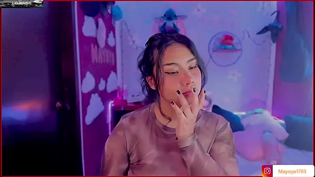 Snapshot of kiki_cavilll chatting on November 5, 1:22 pm kiki cavilll online show from November 5, 1:22 pm