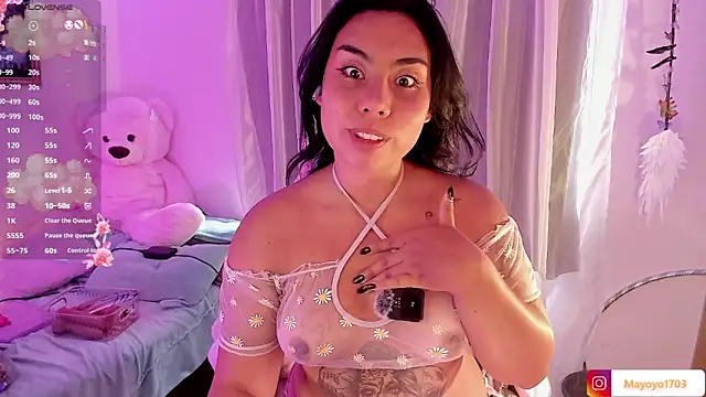 kiki cavilll online show from June 22, 3:09 pm