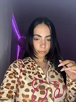 Snapshot of SexyDelaJ chatting on December 2, 3:12 am SexyDelaJ online show from December 2, 3:12 am