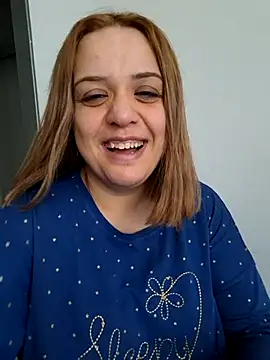 Snapshot of cansuozell chatting on September 23, 7:55 am cansuozell online show from September 23, 7:55 am