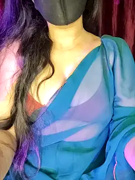 Snapshot of SexyAndHottie chatting on January 13, 3:47 pm SexyAndHottie online show from January 13, 3:47 pm