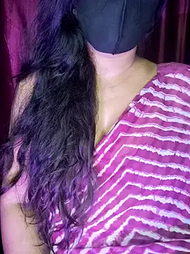 Snapshot of SexyAndHottie chatting on January 19, 3:42 pm SexyAndHottie online show from January 19, 3:42 pm