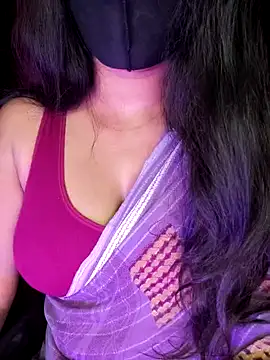 Snapshot of SexyAndHottie chatting on March 2, 4:53 pm SexyAndHottie online show from March 2, 4:53 pm