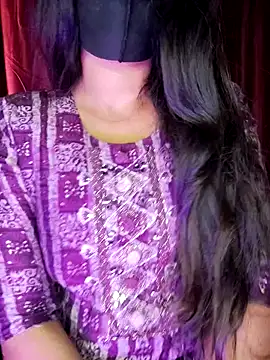 Snapshot of SexyAndHottie chatting on March 11, 3:16 am SexyAndHottie online show from March 11, 3:16 am