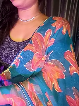 Snapshot of SexyAndHottie chatting on October 8, 4:59 pm SexyAndHottie online show from October 8, 4:59 pm