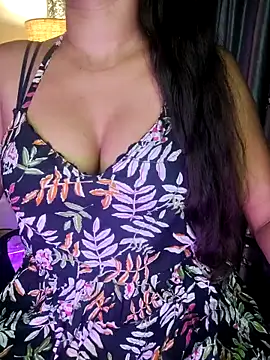 Snapshot of SexyAndHottie chatting on October 12, 4:39 pm SexyAndHottie online show from October 12, 4:39 pm