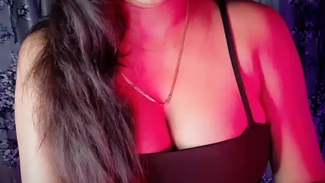SexyAndHottie online show from April 30, 5:52 pm