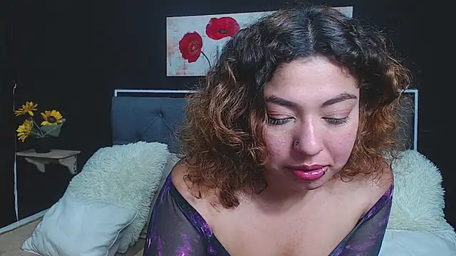 Snapshot of dulce_celeste15 chatting on December 14, 10:45 am dulce celeste15 online show from December 14, 10:45 am