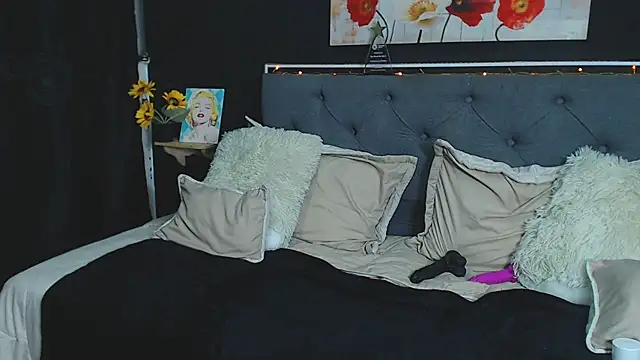Snapshot of dulce_celeste15 chatting on December 24, 1:38 am dulce celeste15 online show from December 24, 1:38 am