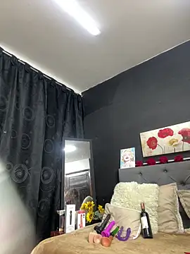 Snapshot of dulce_celeste15 chatting on March 21, 2:28 am dulce celeste15 online show from March 21, 2:28 am