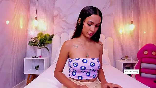 Snapshot of Carohorny4u chatting on October 9, 8:07 pm Carohorny4u online show from October 9, 8:07 pm