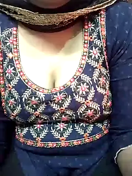 Snapshot of Cute_Sona17 chatting on January 17, 5:21 am Cute Sona17 online show from January 17, 5:21 am