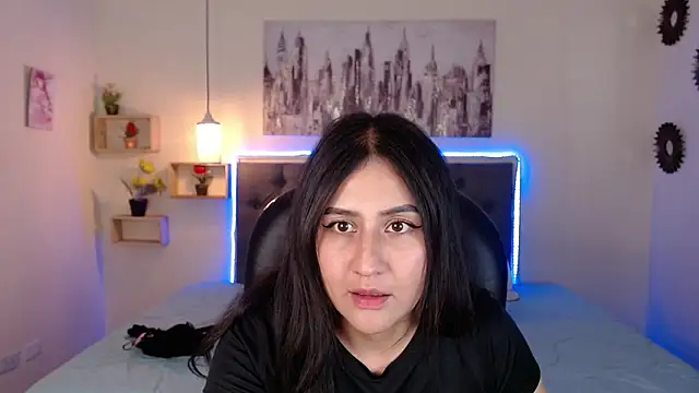 mia aira online show from January 24, 8:32 pm