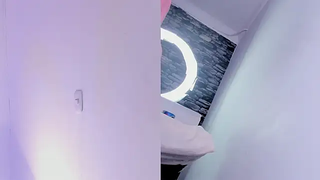 zoe backer online show from November 10, 11:31 am