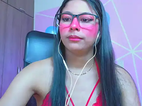  ALLYSON18  online show from April 29, 5:30 pm