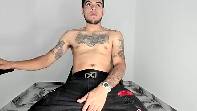 Snapshot of mikee_scooth chatting on November 23, 6:52 pm mikee scooth online show from November 23, 6:52 pm