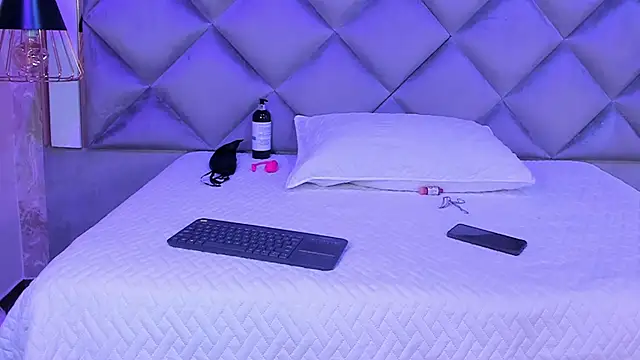 ammy durand online show from February 28, 3:04 am