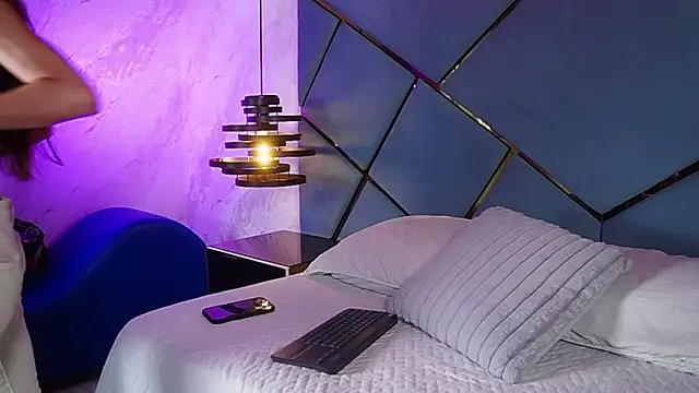 ammy durand online show from November 22, 7:02 pm