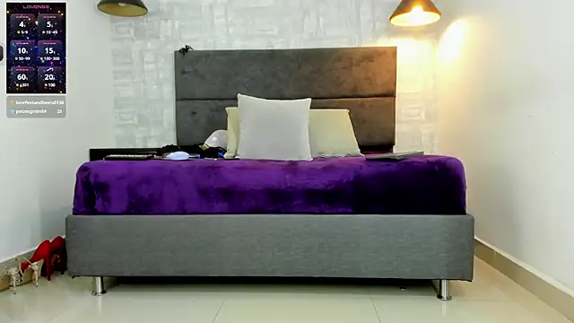 missnatash online show from February 5, 4:36 pm