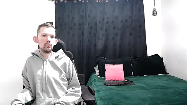 Sophia and Thomas online show from March 19, 10:22 am