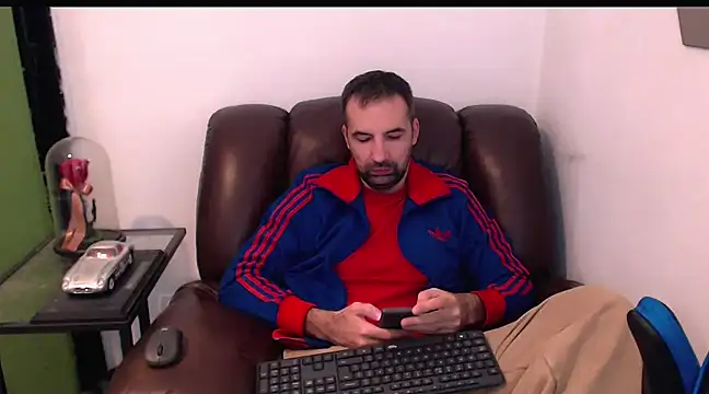 Leo 1617 online show from January 26, 4:30 pm