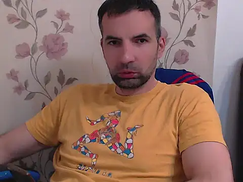 Snapshot of Leo_1617 chatting on May 19, 2:01 pm Leo 1617 online show from May 19, 2:01 pm