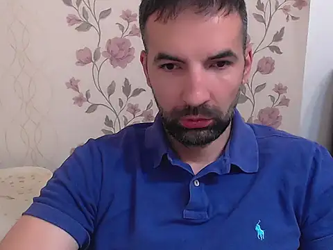 Snapshot of Leo_1617 chatting on May 30, 8:44 am Leo 1617 online show from May 30, 8:44 am