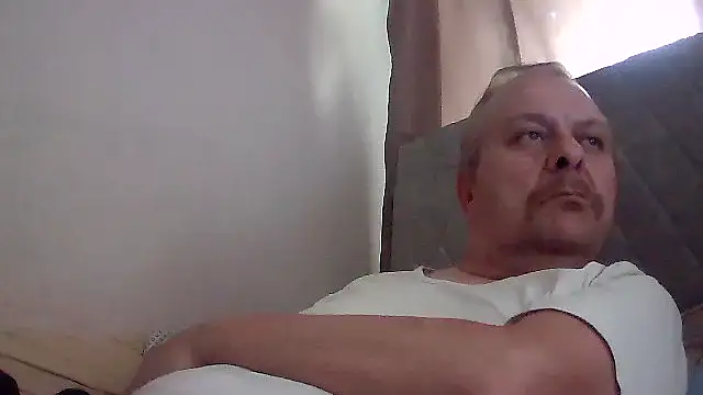 Snapshot of amylrmm1903 chatting on September 21, 12:40 pm amylrmm1903 online show from September 21, 12:40 pm