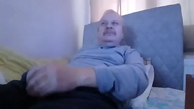 Snapshot of amylrmm1903 chatting on November 16, 12:11 pm amylrmm1903 online show from November 16, 12:11 pm