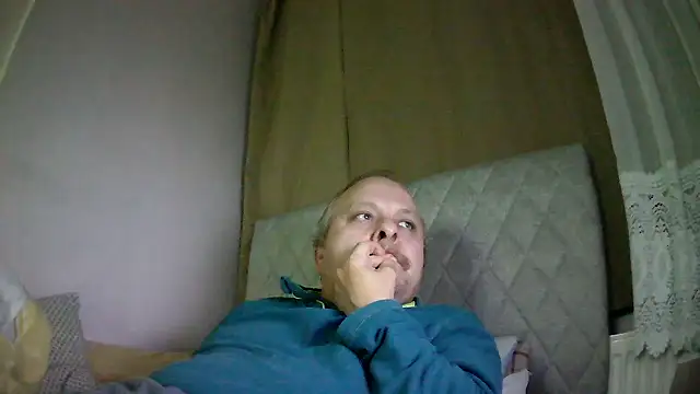 Snapshot of amylrmm1903 chatting on November 30, 1:48 pm amylrmm1903 online show from November 30, 1:48 pm