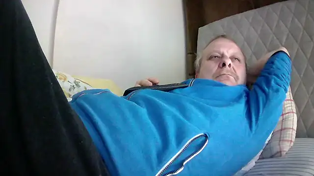 Snapshot of amylrmm1903 chatting on April 28, 9:31 pm amylrmm1903 online show from April 28, 9:31 pm
