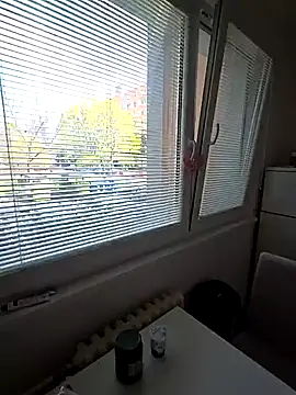 Snapshot of Cuketka chatting on April 1, 11:22 am Cuketka online show from April 1, 11:22 am