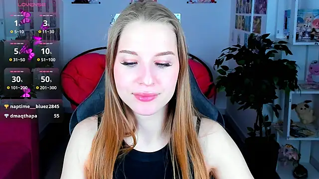 CuteMousee online show from January 2, 10:55 pm