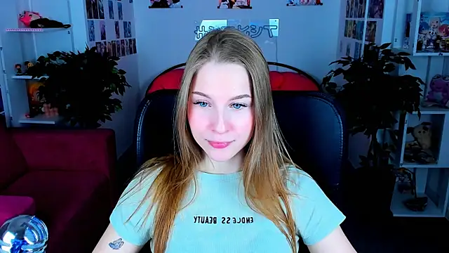 CuteMousee online show from January 23, 2:50 pm