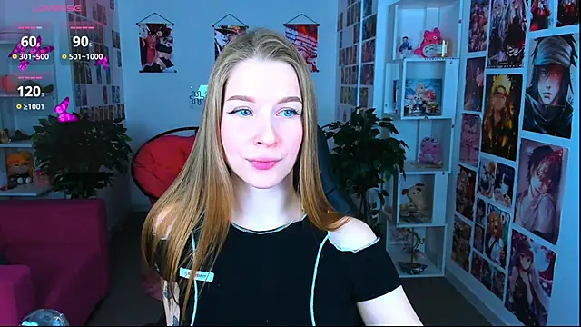 CuteMousee online show from February 3, 6:02 am