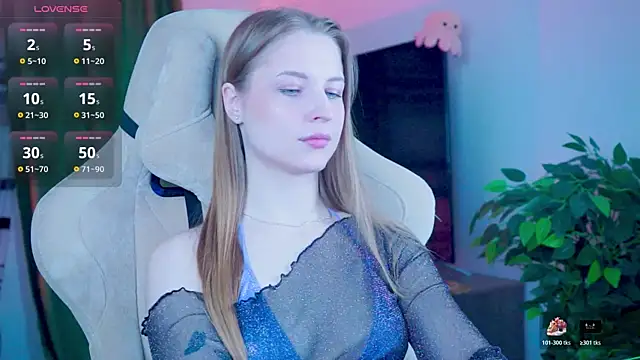 CuteMousee online show from November 10, 5:39 am