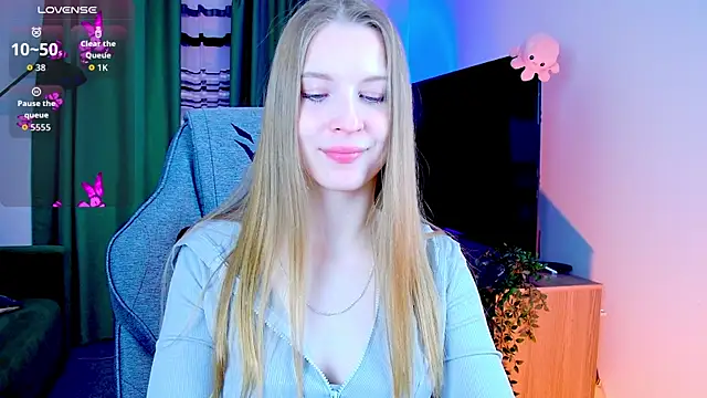 CuteMousee online show from April 26, 6:33 am